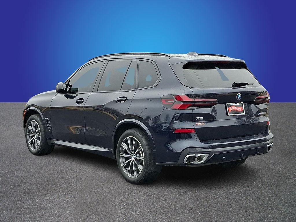 2025 BMW X5 M60i
