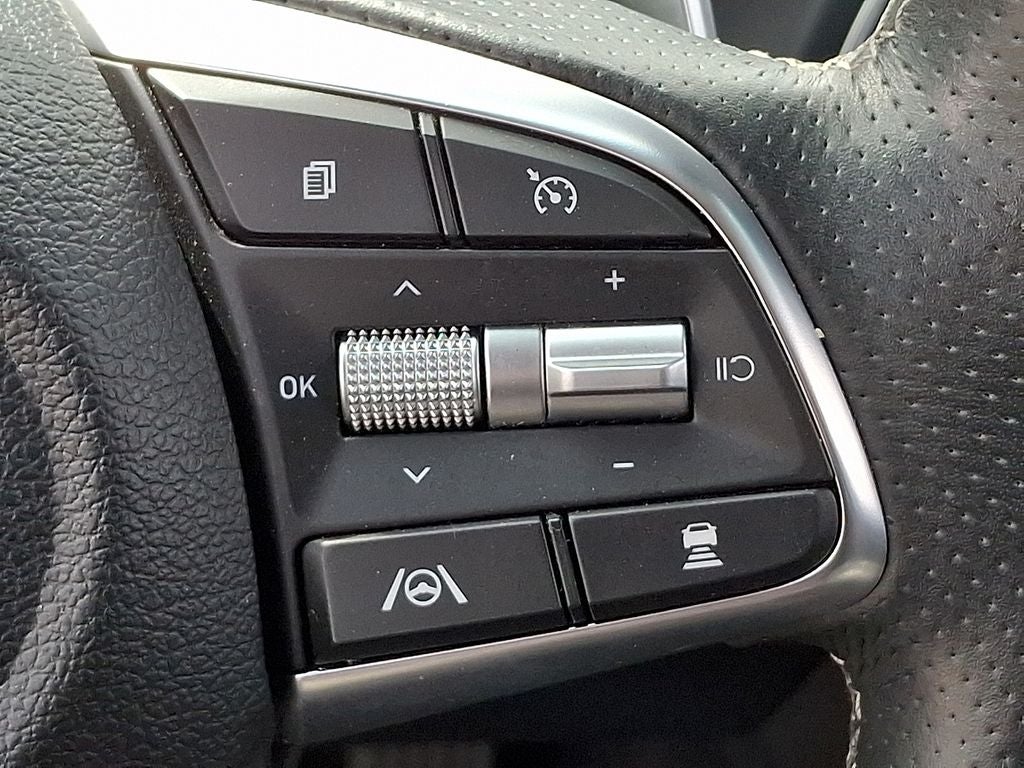 2022 Genesis G70 2.0T