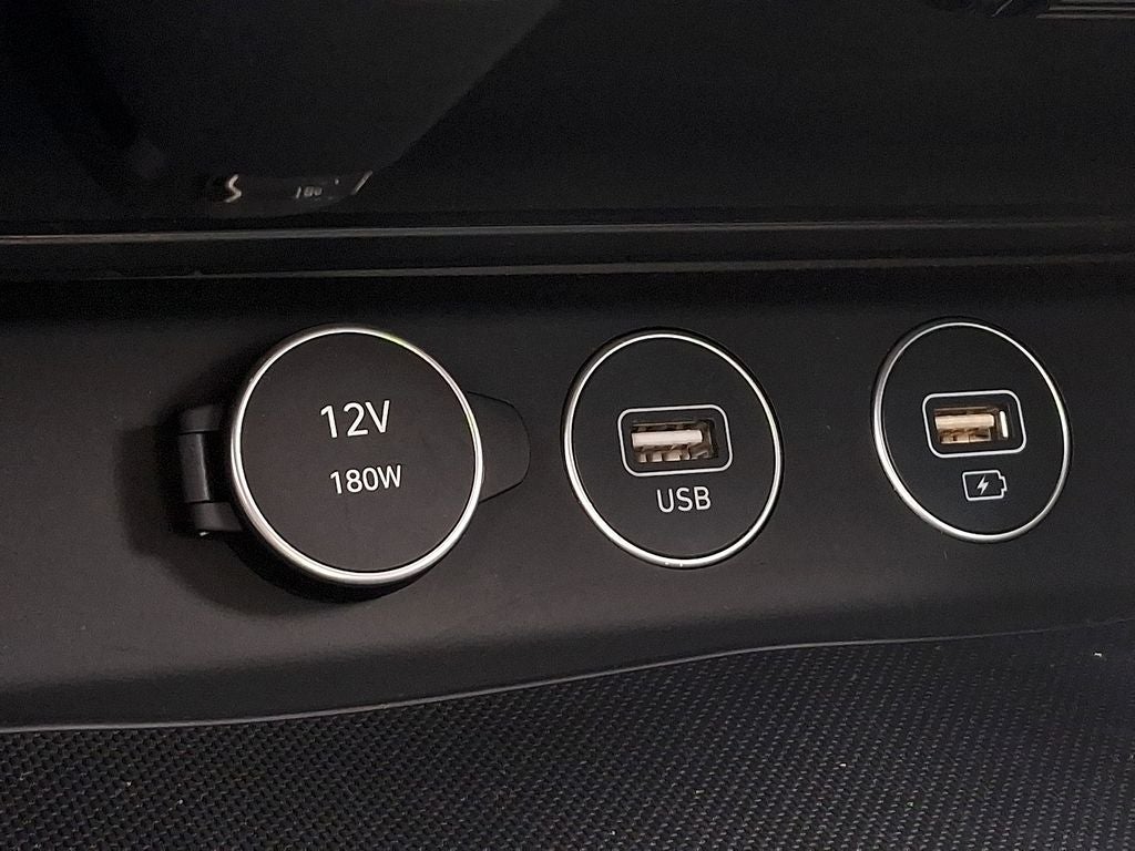 2022 Genesis G70 2.0T