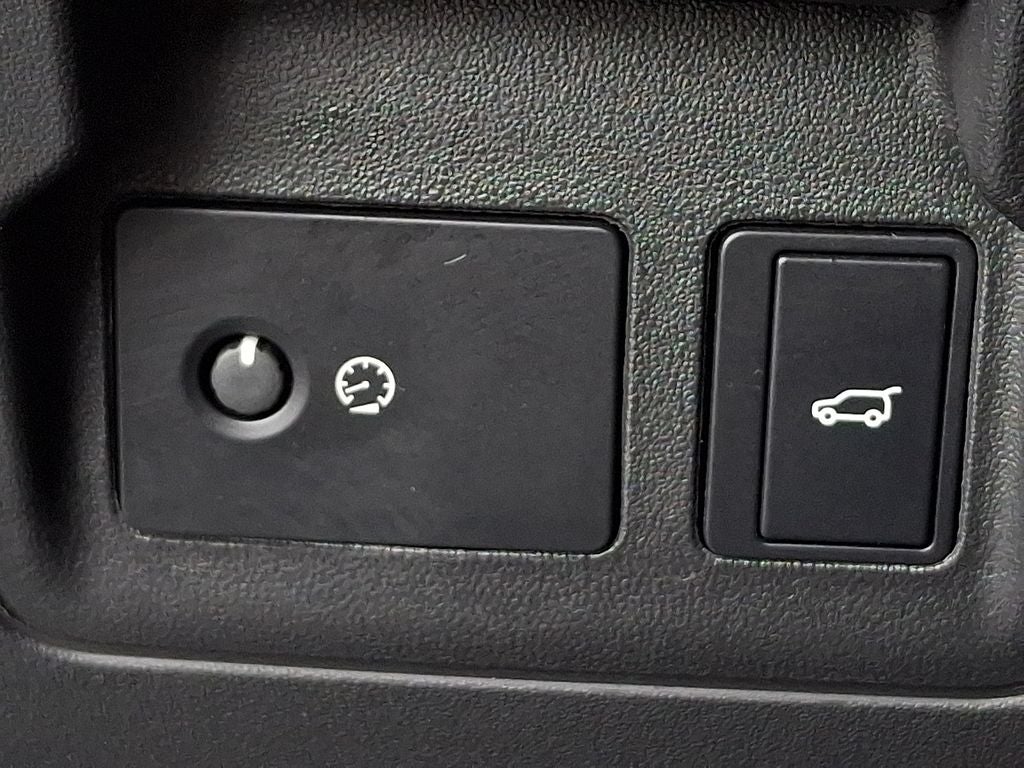 2025 Land Rover Range Rover Velar Dynamic SE