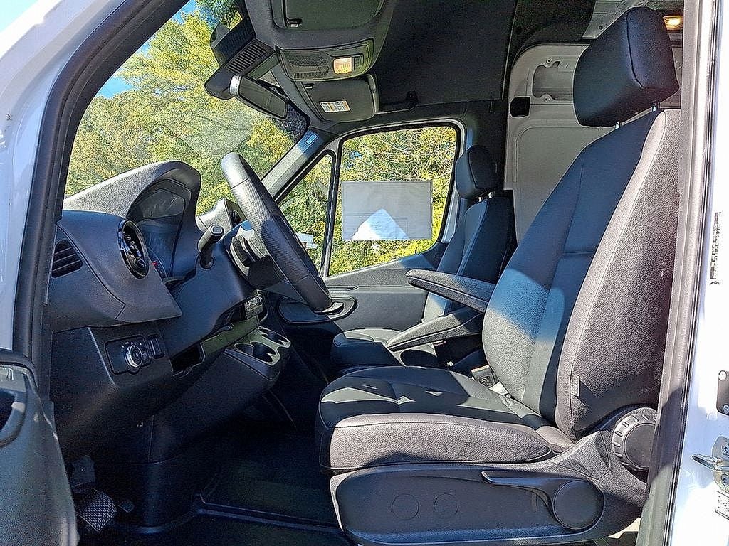 2025 Mercedes-Benz Sprinter 2500 High Roof