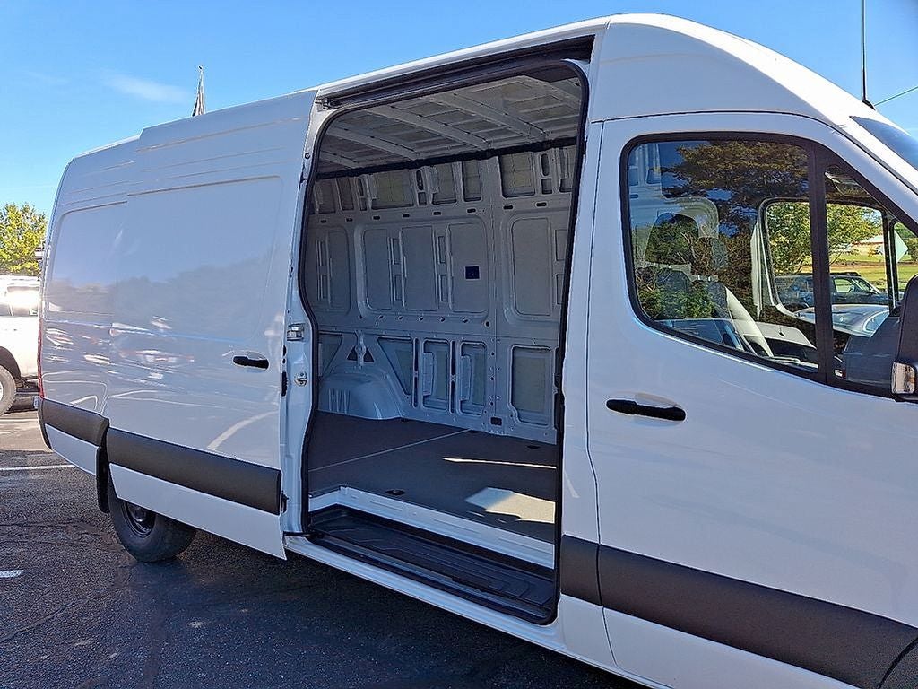 2025 Mercedes-Benz Sprinter 2500 High Roof