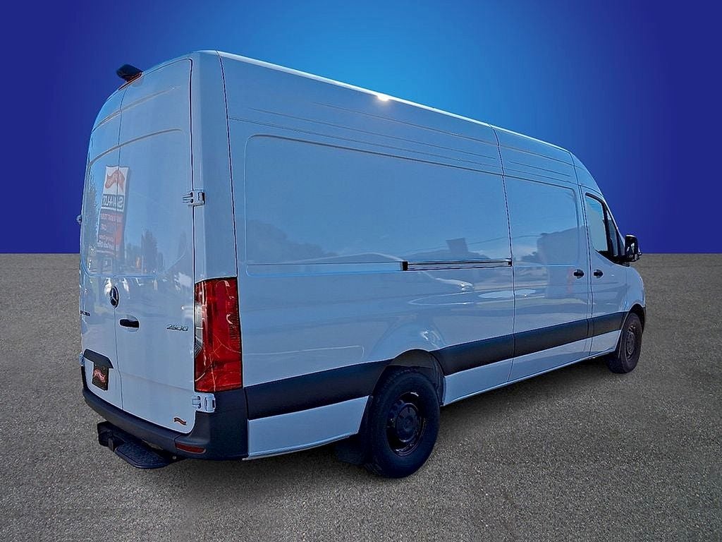 2025 Mercedes-Benz Sprinter 2500 High Roof