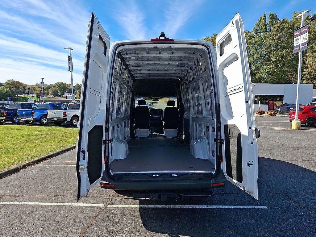 2025 Mercedes-Benz Sprinter 2500 High Roof