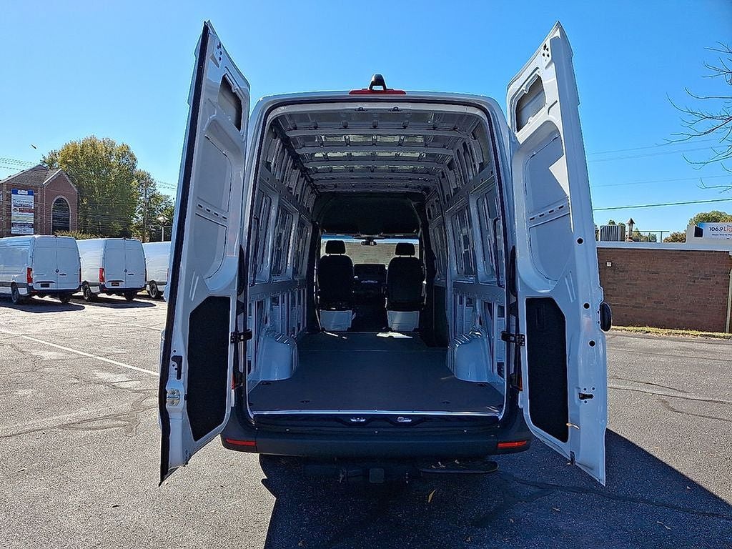 2025 Mercedes-Benz Sprinter 2500 High Roof
