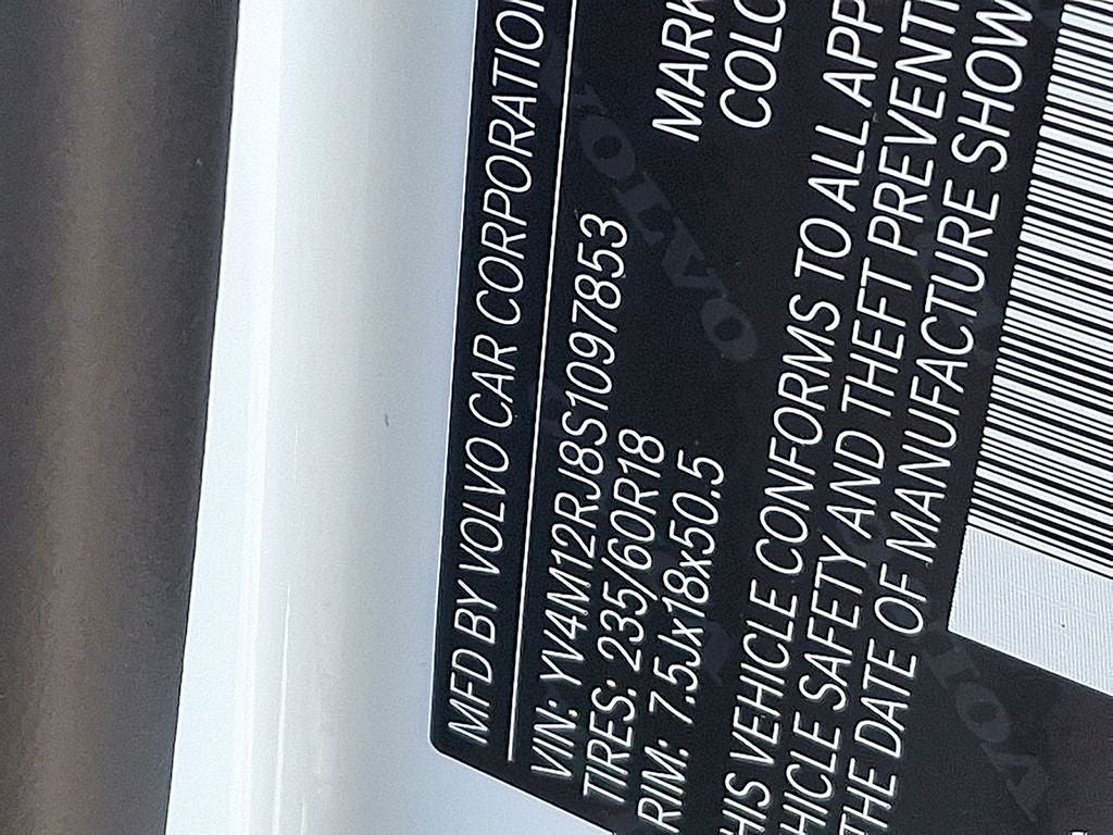 2025 Volvo XC60 B5 Core