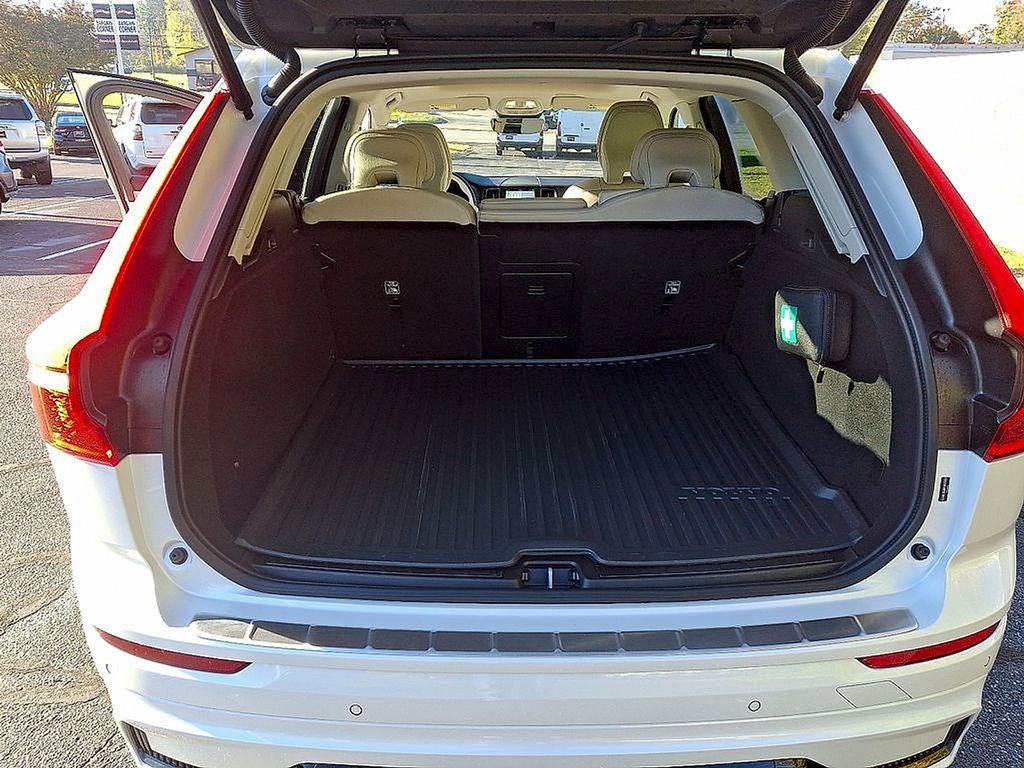 2025 Volvo XC60 B5 Core