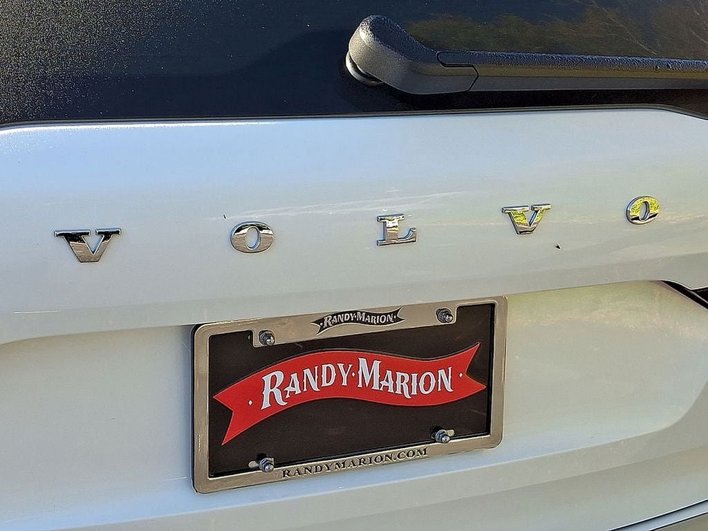 2025 Volvo XC60 B5 Core