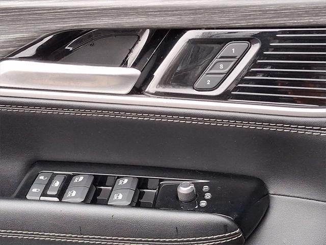 2023 Jeep Wagoneer L Series III 4x2