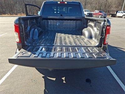 2022 RAM 1500 Big Horn Quad Cab 4x2 6'4' Box