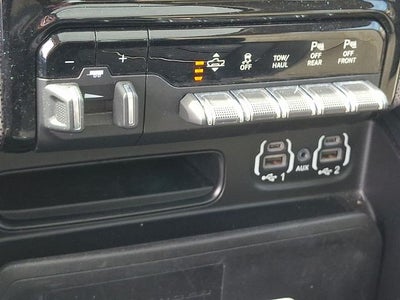 2020 RAM 1500 Limited Crew Cab 4x4 5'7' Box