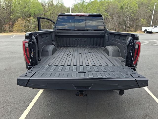 2024 GMC Sierra 2500HD 4WD Crew Cab Standard Bed AT4