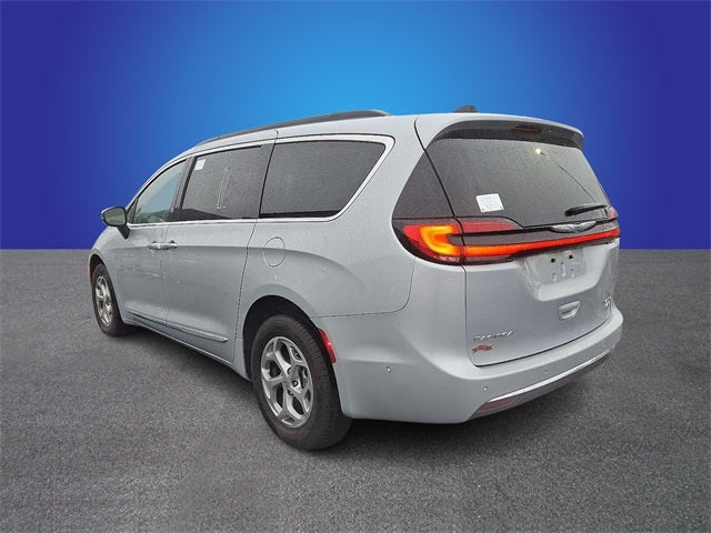 2023 Chrysler Pacifica Limited AWD