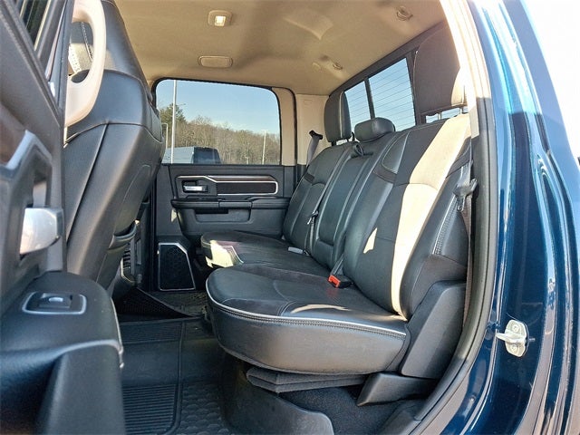 2022 RAM 2500 Laramie Crew Cab 4x4 6'4' Box