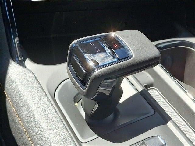 2022 GMC Sierra 1500 4WD Crew Cab Short Box AT4